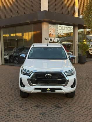 TOYOTA HILUX 2.8 D-4D TURBO DIESEL CD SRX 4X4 AUTOMÁTICO